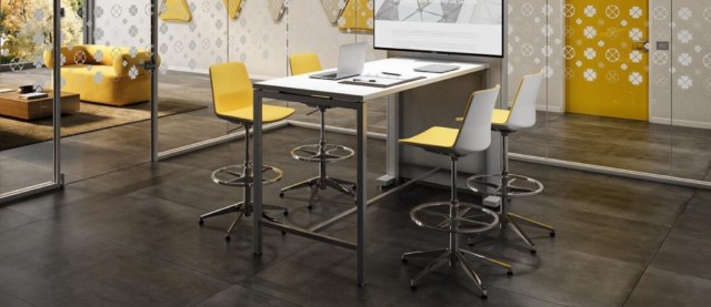 Σκαμπό Clue | SATO